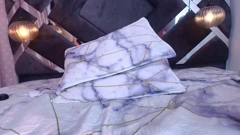 samantha online show from 03/08/25, 10:24