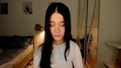 Snapshot of ssash1mii chatting on 02/17/26, 08:48 Hey guys i miss you so much online show from 02/17/26, 08:48