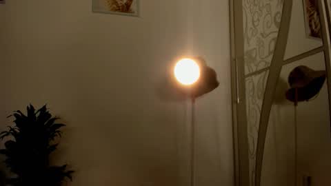 Snapshot of ssash1mii chatting on 03/17/26, 10:35 Hey guys i miss you so much online show from 03/17/26, 10:35