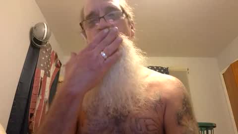 Snapshot of ssdrums3 chatting on 12/15/25, 06:28 ssdrums3 online show from 12/15/25, 06:28