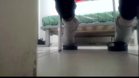 Snapshot of ssenzo chatting on 12/25/24, 08:50 ssenzo online show from 12/25/24, 08:50