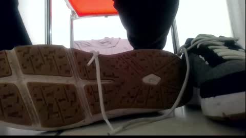 Snapshot of ssenzo chatting on 01/29/25, 10:01 ssenzo online show from 01/29/25, 10:01