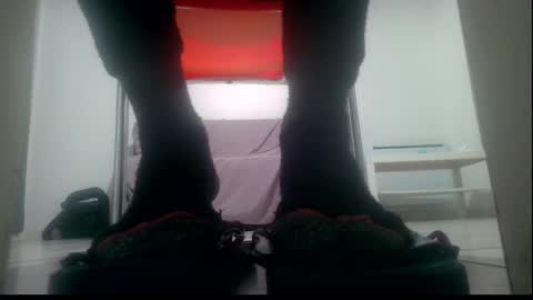 Snapshot of ssenzo chatting on 02/18/25, 08:25 ssenzo online show from 02/18/25, 08:25