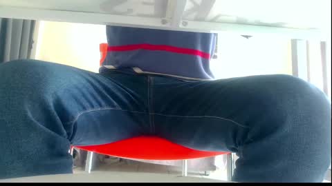 Snapshot of ssenzo chatting on 02/26/25, 11:41 ssenzo online show from 02/26/25, 11:41