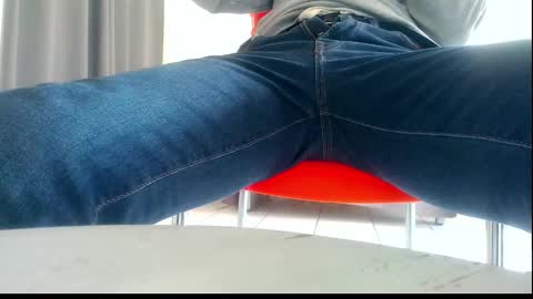 Snapshot of ssenzo chatting on 02/26/25, 02:46 ssenzo online show from 02/26/25, 02:46