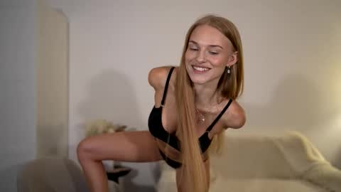 Scarlett online show from 10/30/25, 06:41