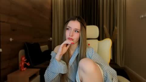 Chloe online show from 07/03/26, 07:31