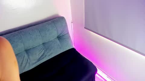 Snapshot of ssweetthott chatting on 02/26/25, 06:32 Ssweetthott online show from 02/26/25, 06:32