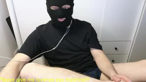 Snapshot of st1vemaster01 chatting on 05/14/26, 02:46 st1vemaster01 online show from 05/14/26, 02:46