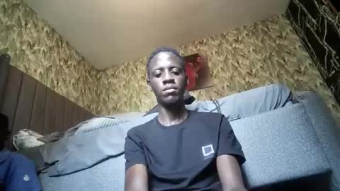 Snapshot of staarboyz chatting on 02/05/25, 12:38 staarboyz online show from 02/05/25, 12:38