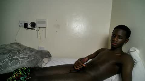 Snapshot of staarboyz chatting on 02/11/25, 12:48 staarboyz online show from 02/11/25, 12:48