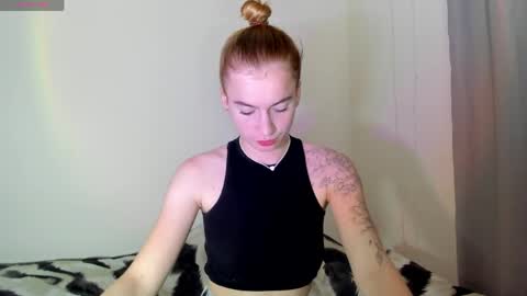 Snapshot of stacey_brow chatting on 05/14/26, 03:13 stacey online show from 05/14/26, 03:13
