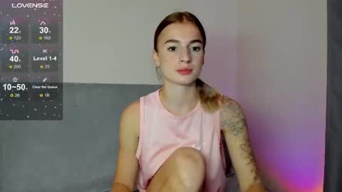Snapshot of stacey_brow chatting on 07/17/26, 01:45 stacey online show from 07/17/26, 01:45