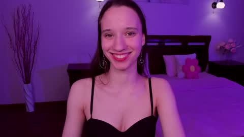 Snapshot of staceycutie chatting on 04/18/26, 06:23 StaceyCutie online show from 04/18/26, 06:23