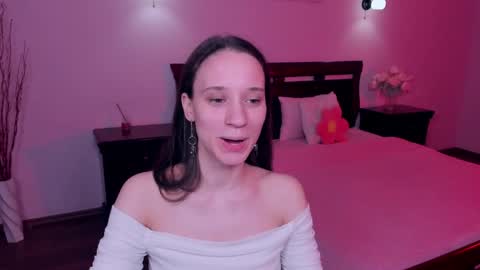 Snapshot of staceycutie chatting on 04/28/26, 05:18 StaceyCutie online show from 04/28/26, 05:18