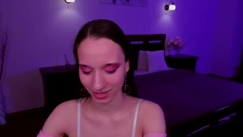 Snapshot of staceycutie chatting on 05/30/26, 07:00 StaceyCutie online show from 05/30/26, 07:00