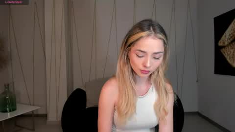 Snapshot of staceywood_ chatting on 05/11/26, 11:49 Stacy Woods online show from 05/11/26, 11:49