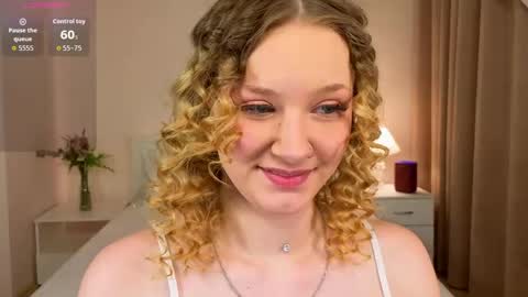 Snapshot of staceyyjones chatting on 05/11/26, 02:45 Stacey online show from 05/11/26, 02:45