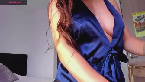 TWstacymalibu110 online show from 10/26/25, 04:46