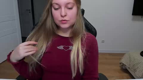 Snapshot of stacy_miraclee chatting on 01/17/26, 04:00 Stacy online show from 01/17/26, 04:00