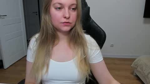 Snapshot of stacy_miraclee chatting on 02/03/26, 04:12 Stacy online show from 02/03/26, 04:12