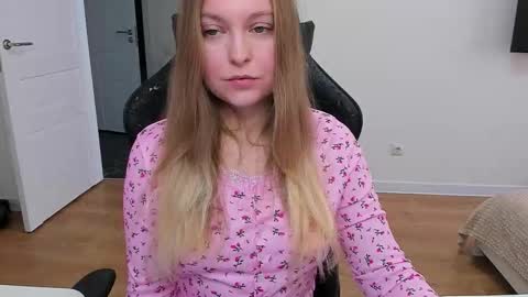 Snapshot of stacy_miraclee chatting on 02/28/26, 11:22 Stacy online show from 02/28/26, 11:22