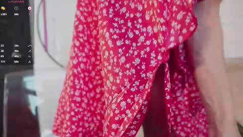 Snapshot of stacy_sexylips chatting on 09/10/25, 03:12 Sexy lips online show from 09/10/25, 03:12