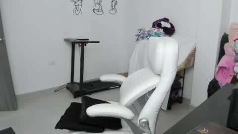 Zulma Yisset online show from 05/04/26, 03:24