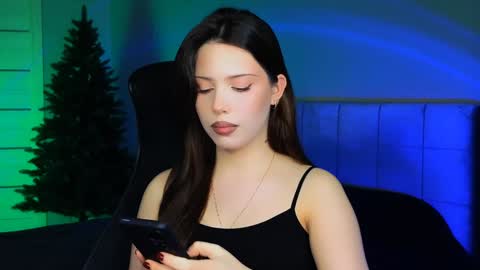 Snapshot of stacygonzales_ chatting on 12/18/24, 09:58 Bye bye dear See you on December 3st  online show from 12/18/24, 09:58