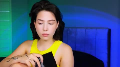 Snapshot of stacygonzales_ chatting on 09/10/25, 06:02 Bye bye dear See you on December 3st  online show from 09/10/25, 06:02