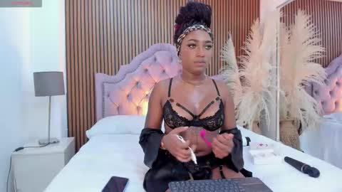 Snapshot of stacymoon_ chatting on 02/17/26, 04:53 Stacy online show from 02/17/26, 04:53