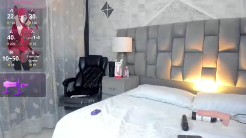 Snapshot of stacymoon_ chatting on 02/18/26, 04:52 Stacy online show from 02/18/26, 04:52