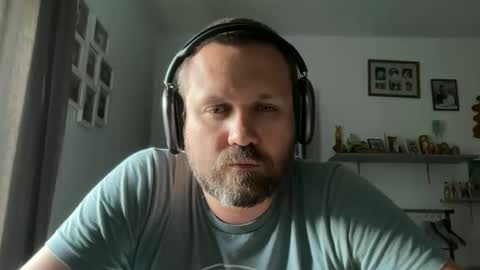 Peter online show from 04/26/26, 05:43