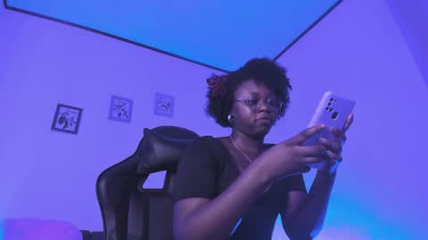 Snapshot of staicy26 chatting on 05/16/26, 03:00 staicy online show from 05/16/26, 03:00