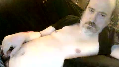 Snapshot of stamfordchub chatting on 06/09/26, 10:21 Michael online show from 06/09/26, 10:21