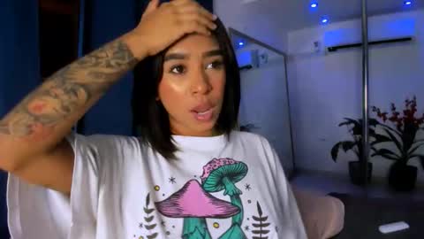 stan_blu online show from 12/19/25, 05:53