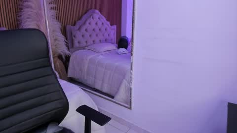 Snapshot of starbutterflyy_ chatting on 03/10/26, 05:12 STAR online show from 03/10/26, 05:12