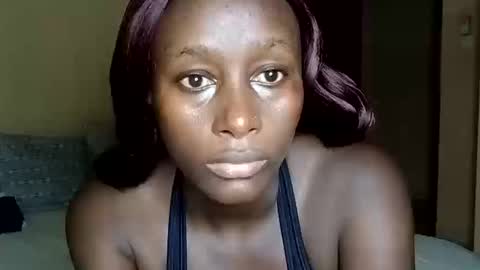 Snapshot of starcia_queen chatting on 10/20/25, 08:20 Starcia Queen online show from 10/20/25, 08:20