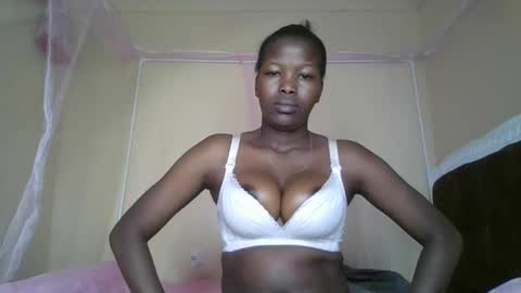 Snapshot of staria_diva chatting on 11/22/25, 09:41 staria_diva online show from 11/22/25, 09:41