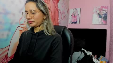 StarletTays online show from 12/01/25, 01:32