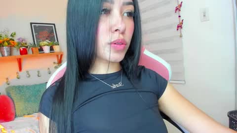 Snapshot of starlie_ chatting on 03/12/25, 11:54 Alisson online show from 03/12/25, 11:54