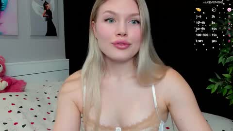 Caroline online show from 11/14/25, 06:12