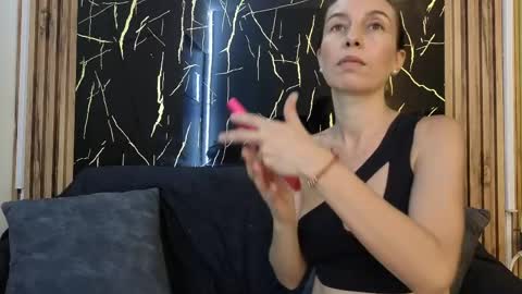 starlight_mature23_aws online show from 05/03/26, 08:26