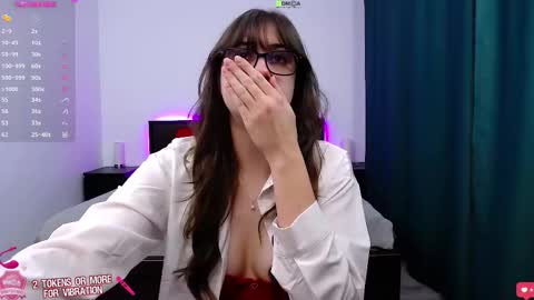 Snapshot of starpeanut chatting on 11/30/25, 11:09 Mino . online show from 11/30/25, 11:09