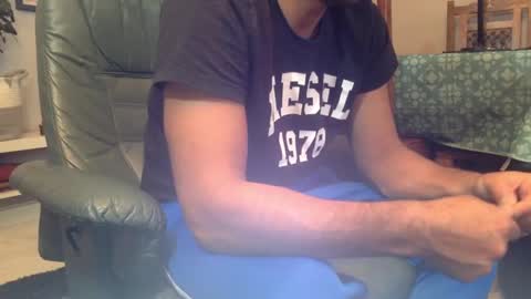 Starpizzle online show from 10/01/25, 04:57