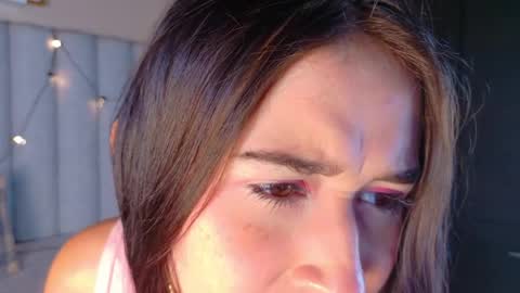 Snapshot of starrmoon__ chatting on 03/31/26, 05:08 M O O N online show from 03/31/26, 05:08