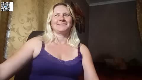 Snapshot of starvibe1010 chatting on 07/10/26, 07:05 Helen online show from 07/10/26, 07:05