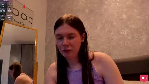Snapshot of stassie_mil chatting on 04/30/26, 10:54 Twitter-stassie mil Im back after vacation new toy vulse online show from 04/30/26, 10:54