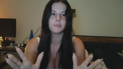 Snapshot of stassiebabyxo chatting on 06/14/26, 12:19 stassiebby online show from 06/14/26, 12:19
