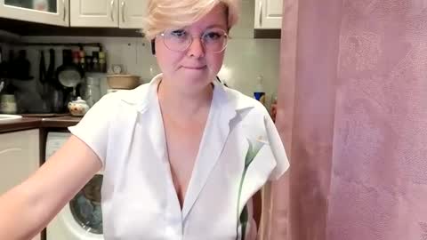 Stasya online show from 10/08/25, 01:14